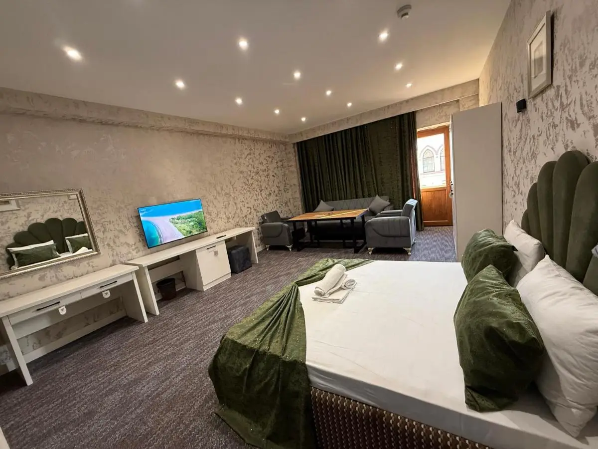 Mont Inn Hotel