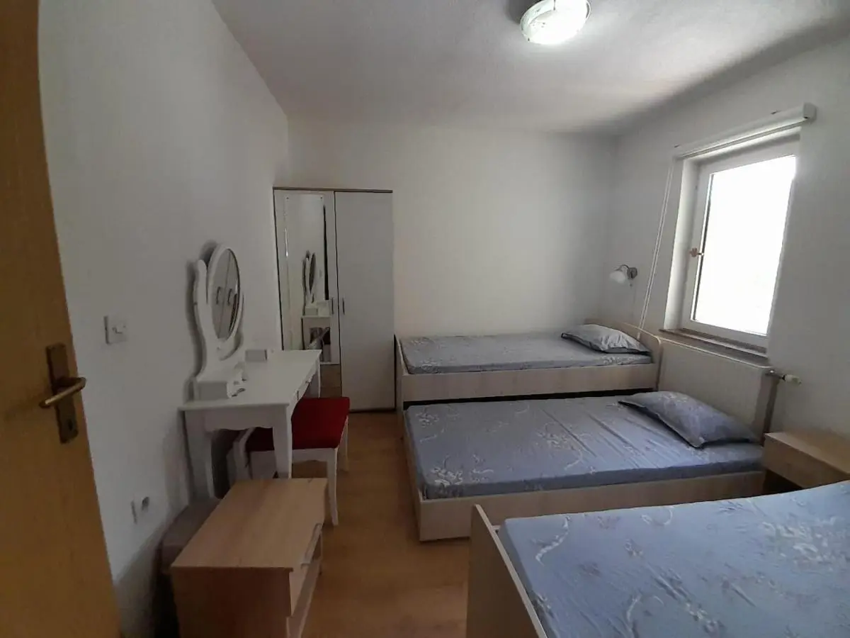 Amina River Apartment