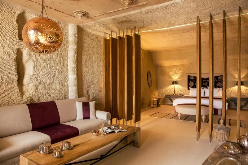 Hezen Cave Hotel