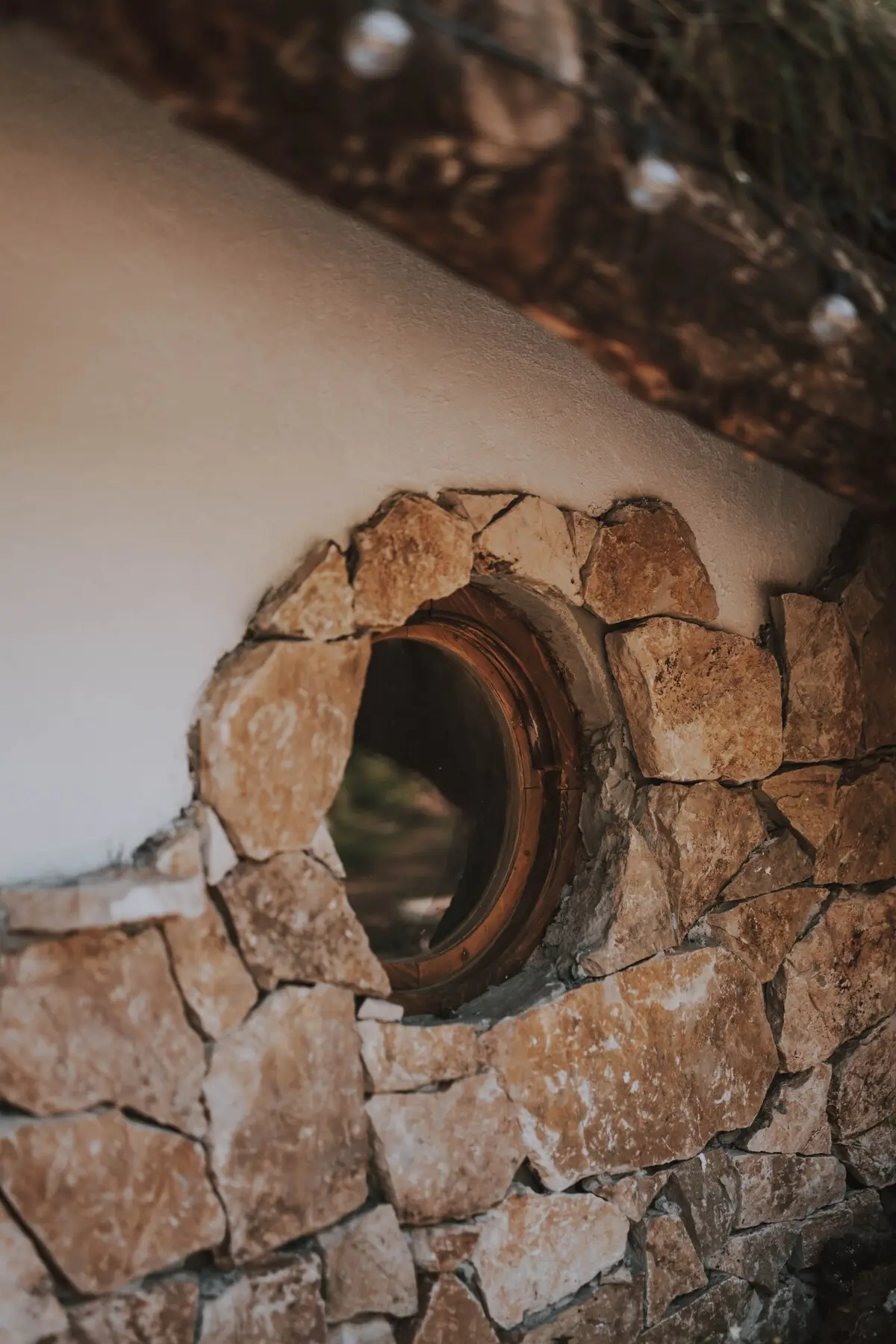 Hobbit House Mostar – Magical Underground Stay
