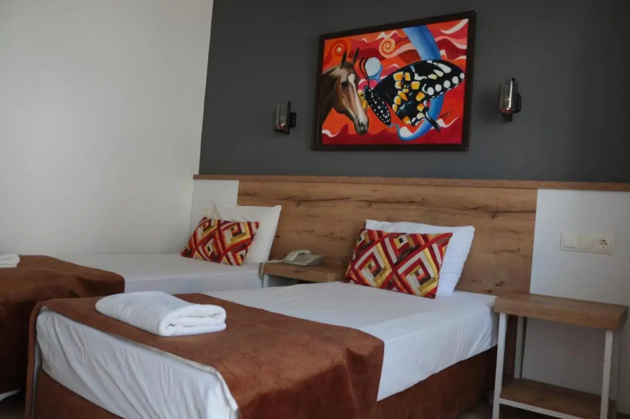 Taner Otel