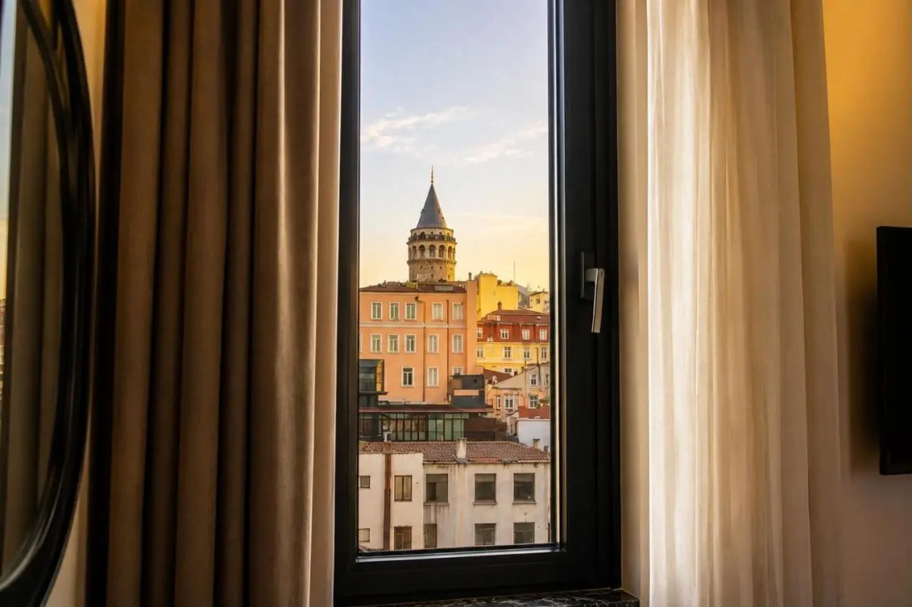 Art Karakoy Hotel