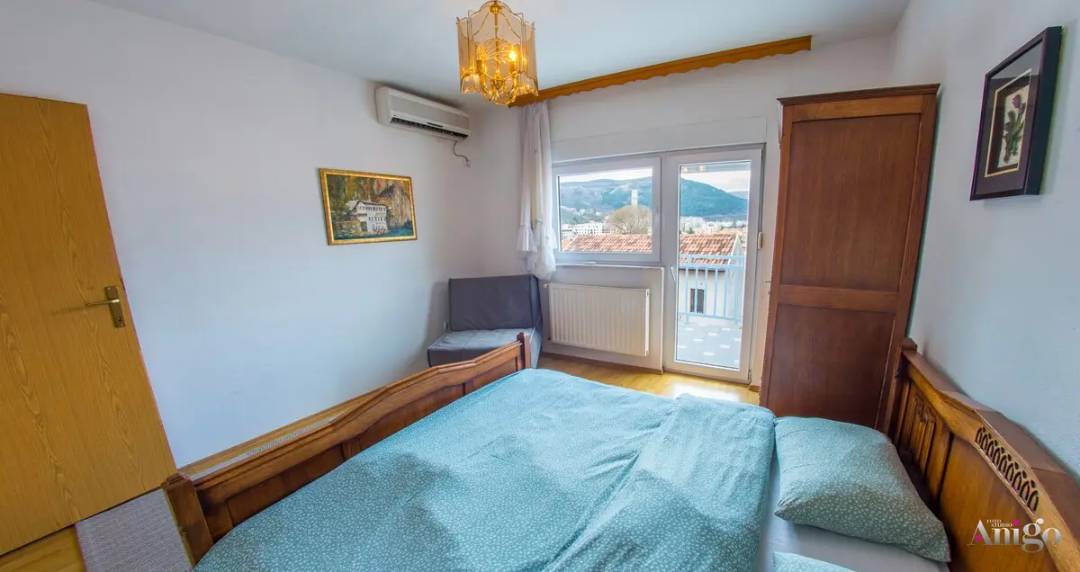 Apartment Ado