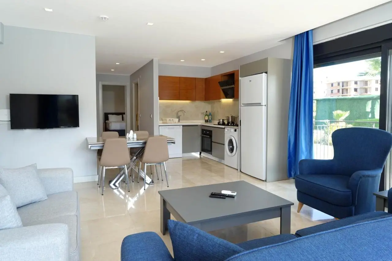 MENE SUITES