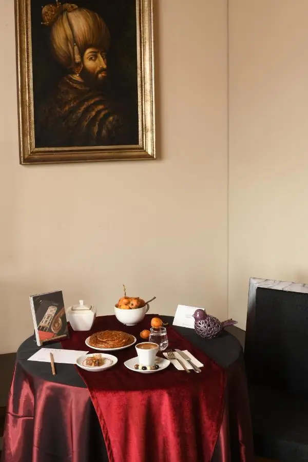 Ansen Hotel and Suites