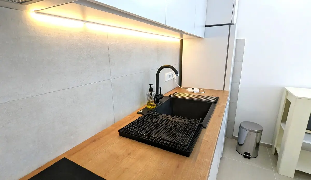 Simple Apartment Near City Center