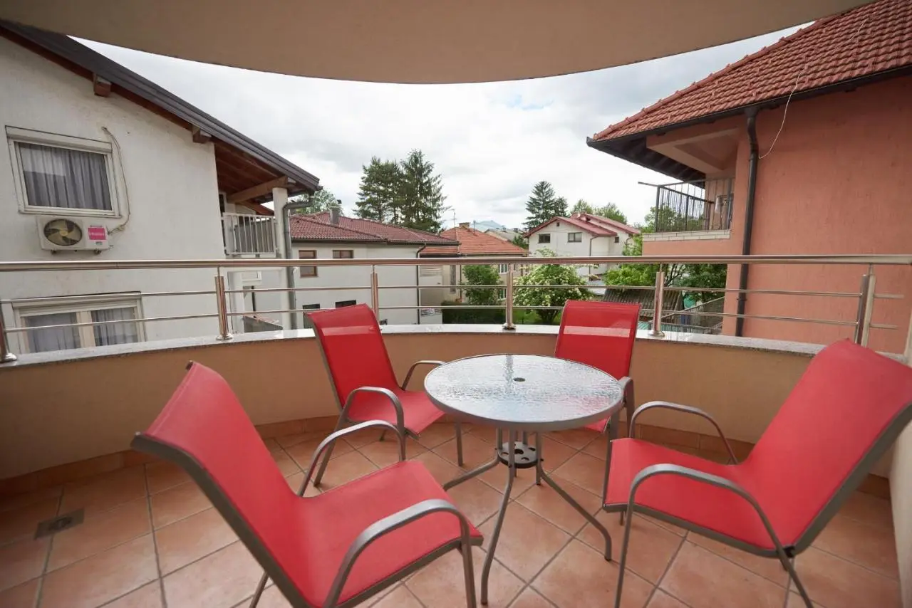 Grand Apartments