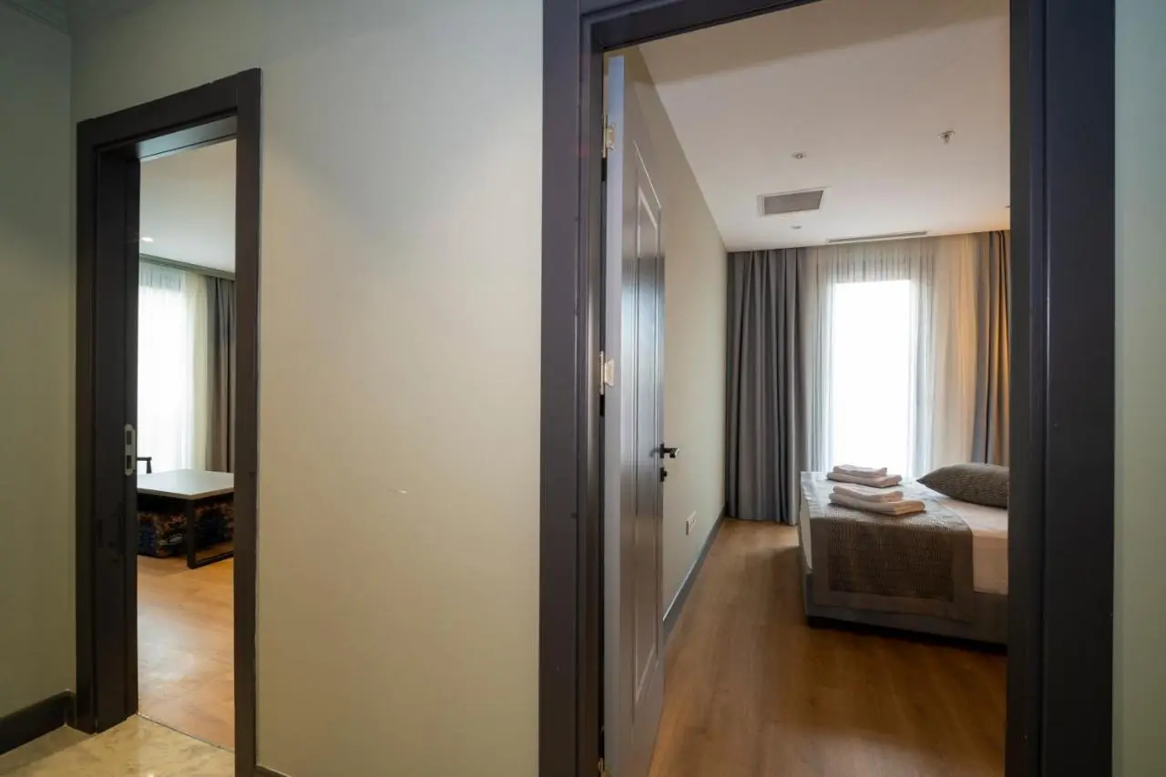 Rusel Park Residence