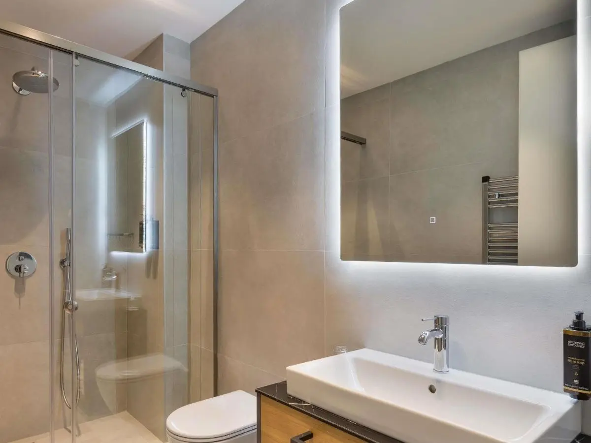 Mercure Tirana