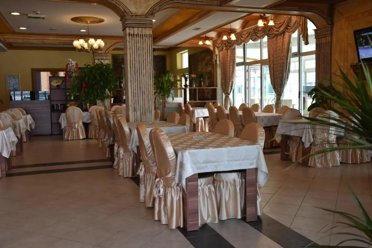 Hotel & Restaurant Great Wall - Airport