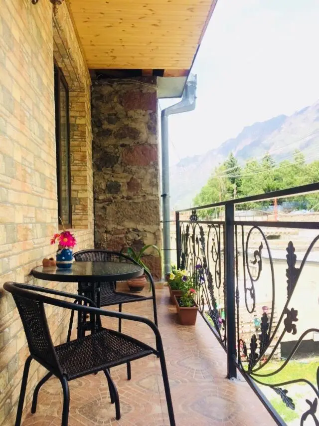 Ia's Guest House