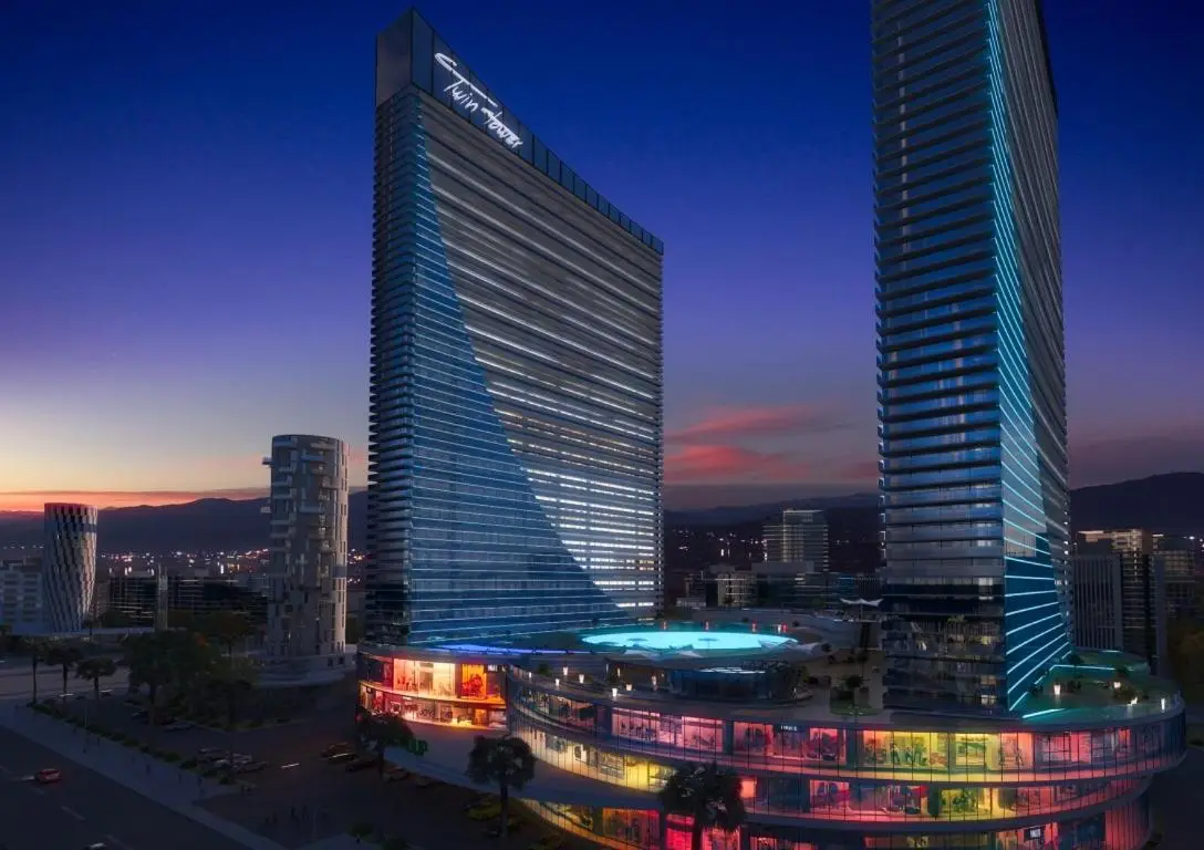 Only Front Sea View, No Side View, Wonderful Panorama, High Floor, Location Guarantee