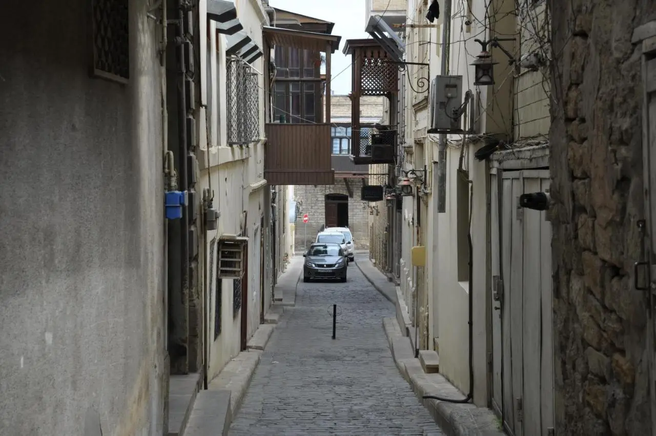 Lion House - Львиный дом - Baku old town