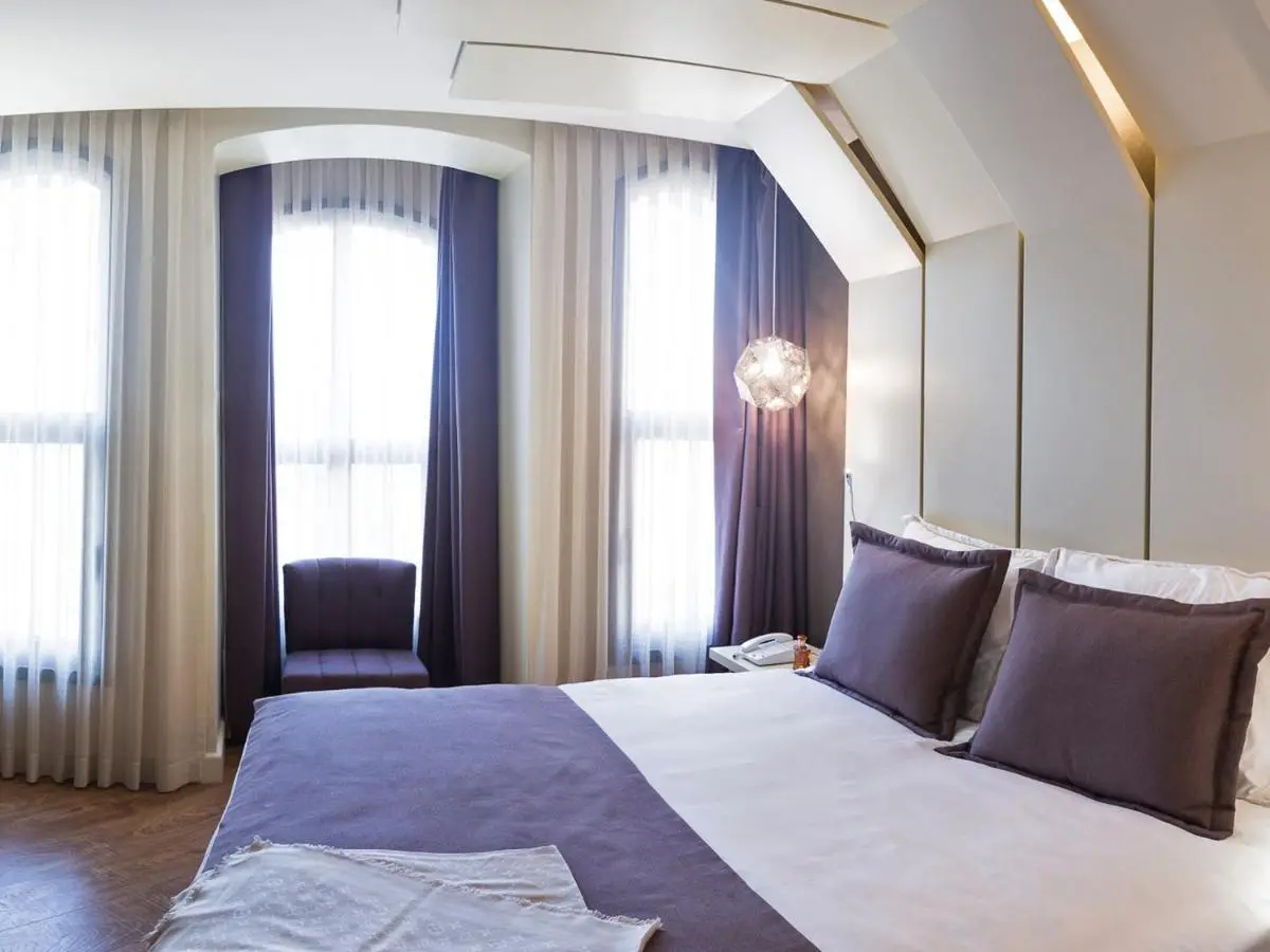 Maroon Hotel Pera