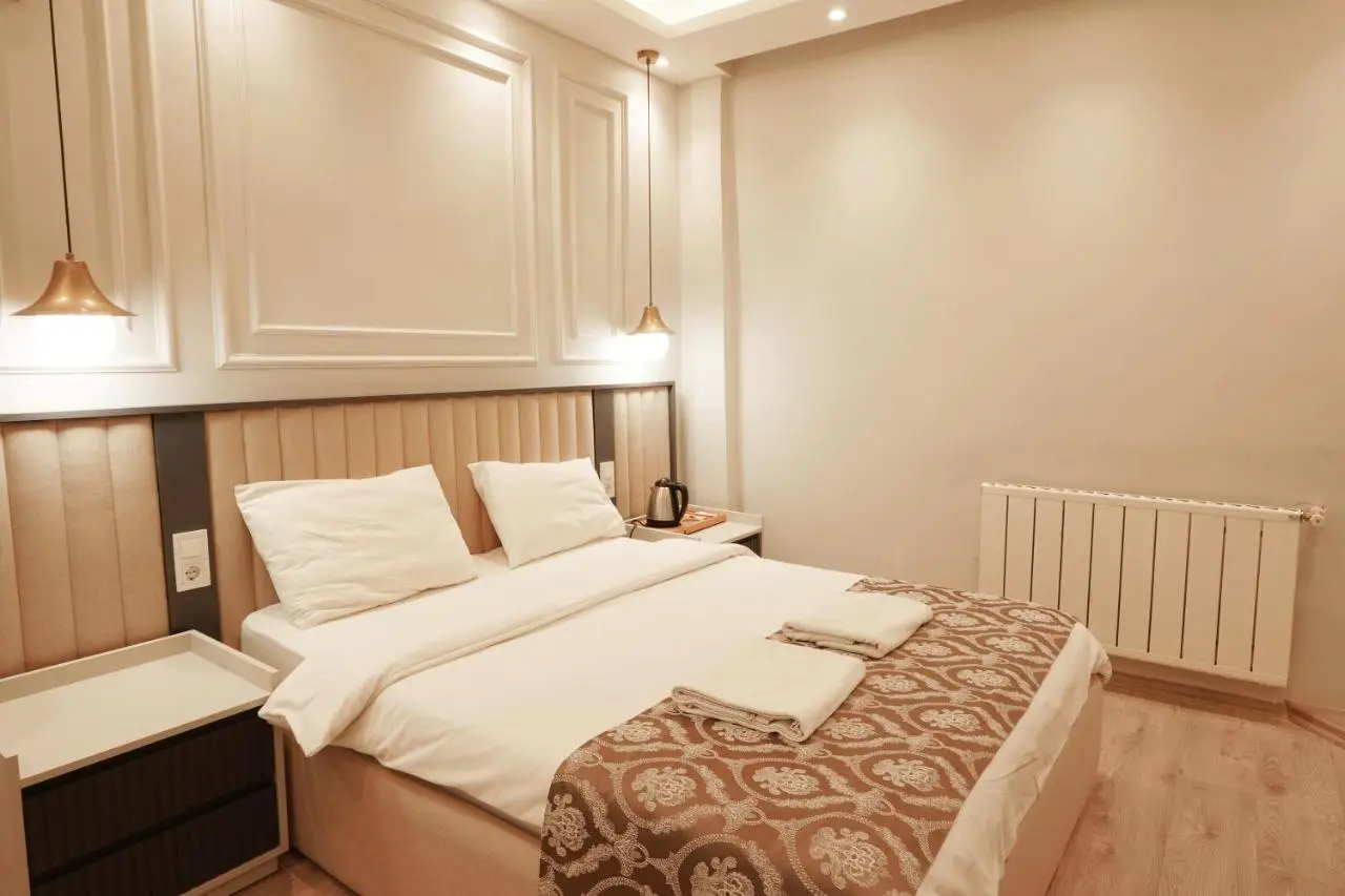 Ararat Hotel