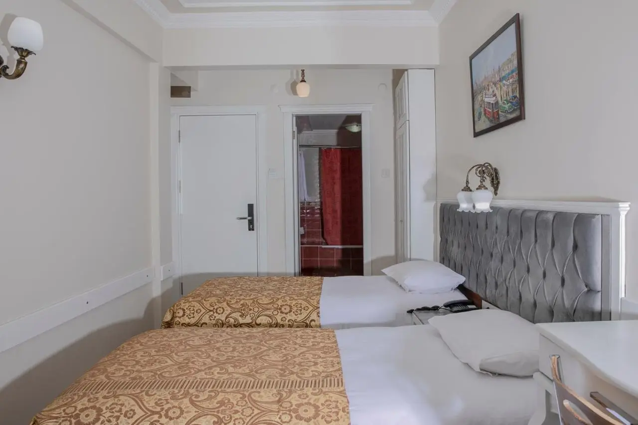 Hali Hotel