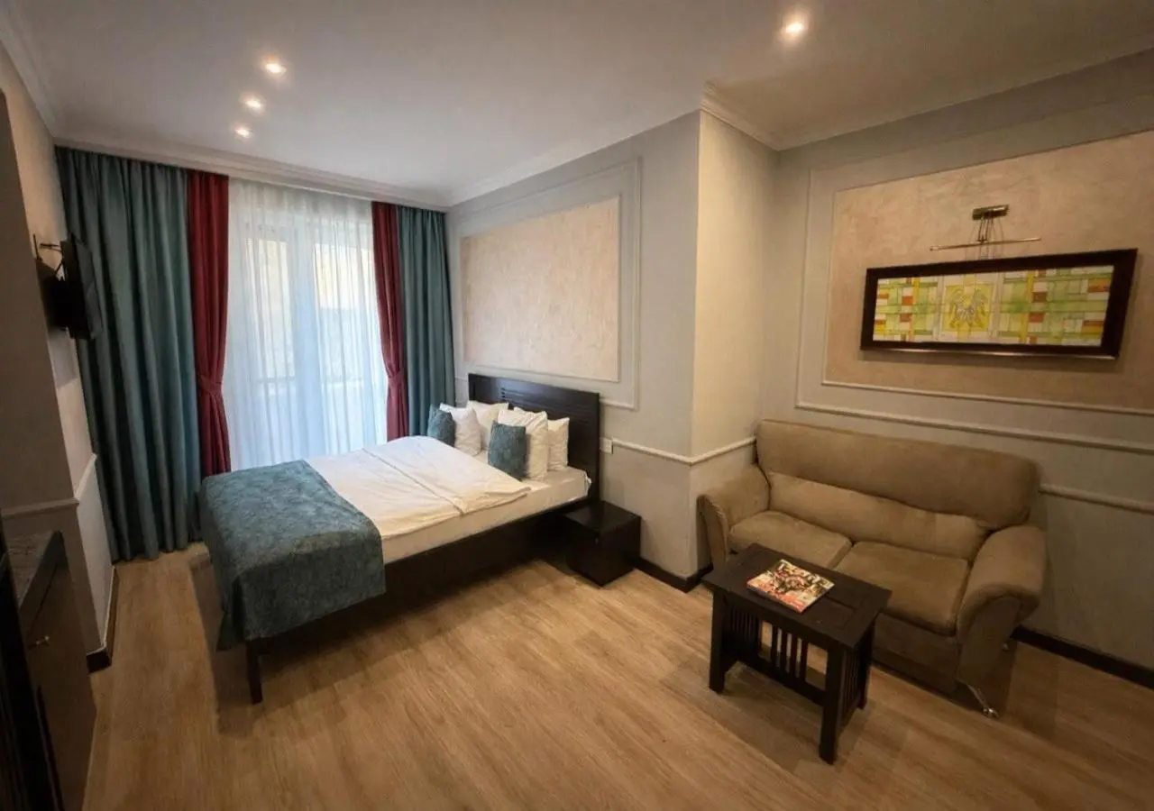 Hazz Central Hotel