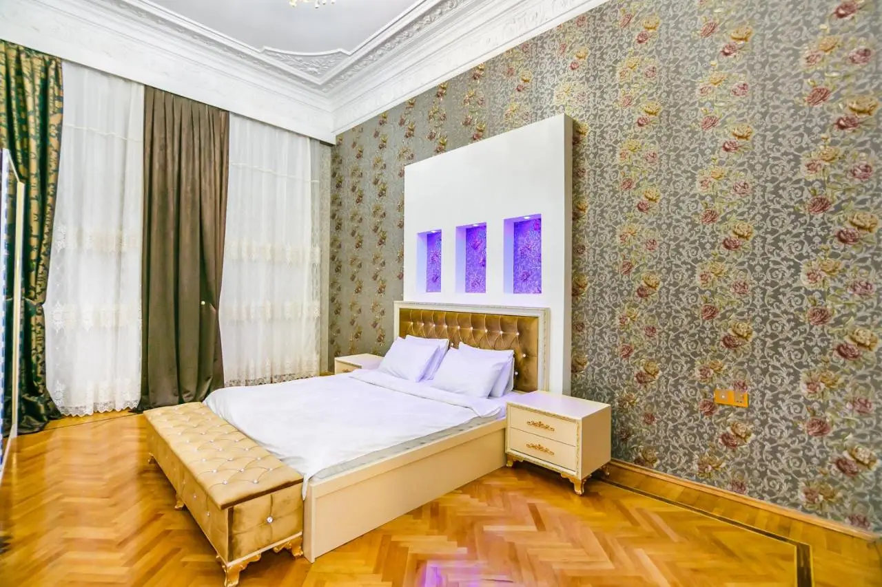 Hezi Aslanov house in CITY CENTRE