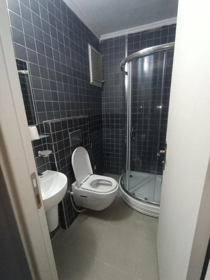 Airport Corner Hotel