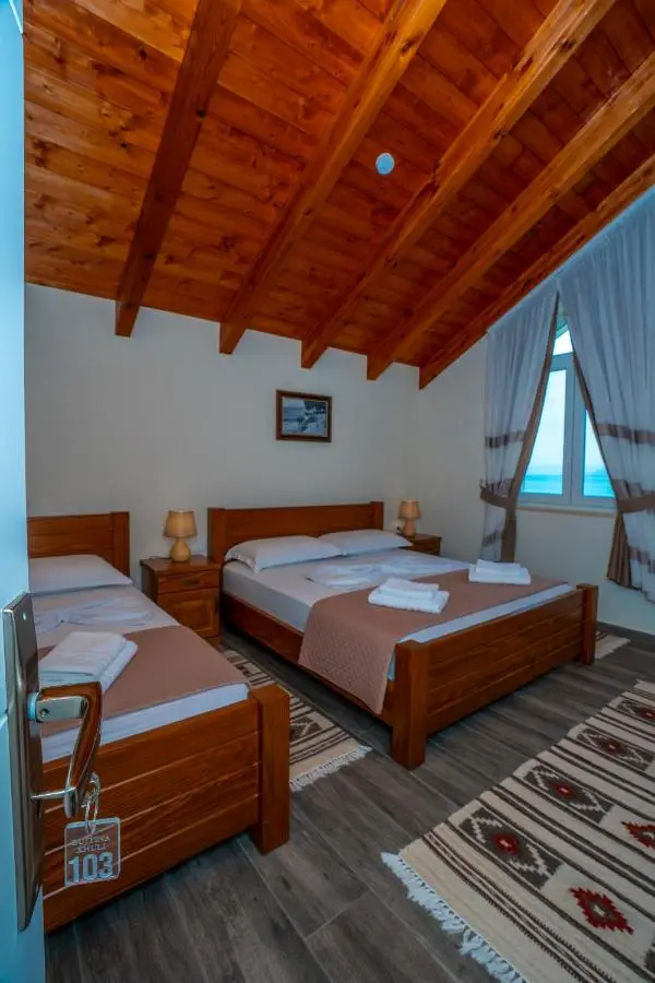 Xhuli Guesthouse