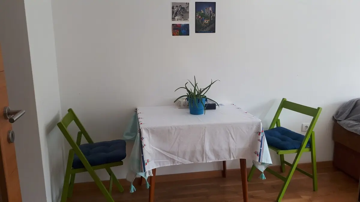 Lovely one bedroom condo in the pedestrian zone