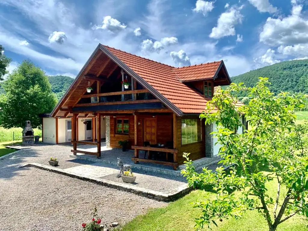 Unna-E Luxury House
