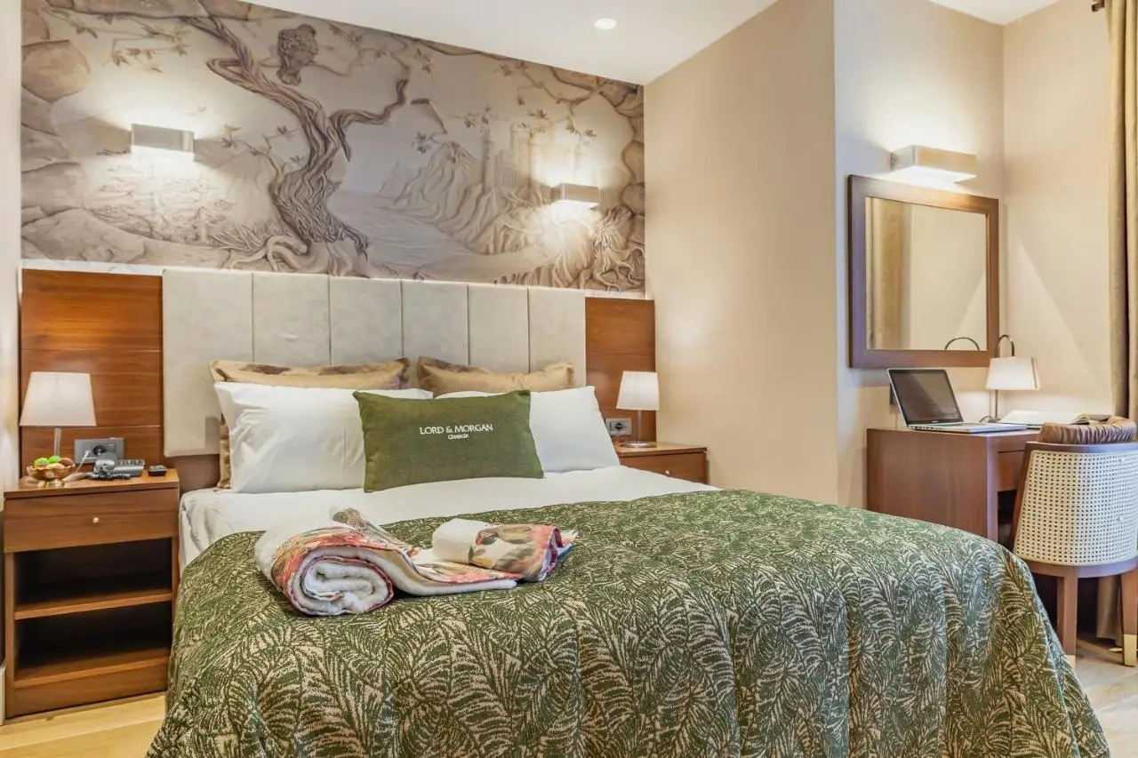 Lord Morgan & Exclusive Design Residence Cihangir