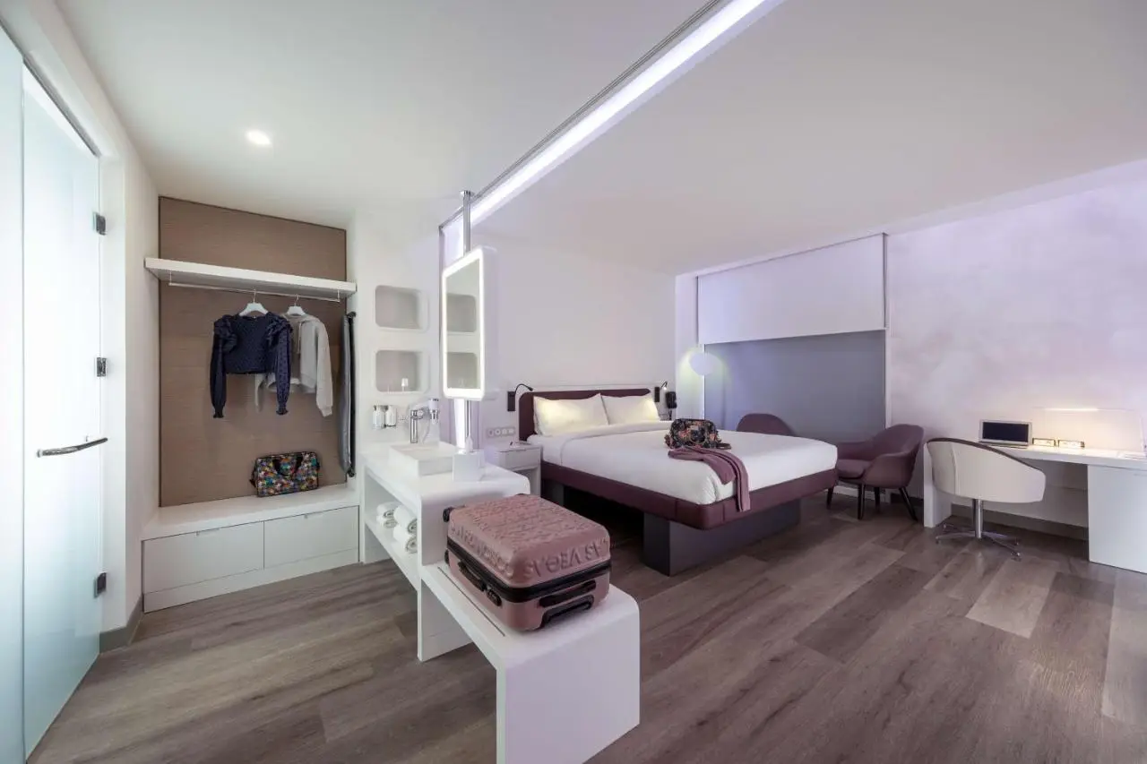 YOTELAIR Istanbul Airport, Duty free - International Transit area