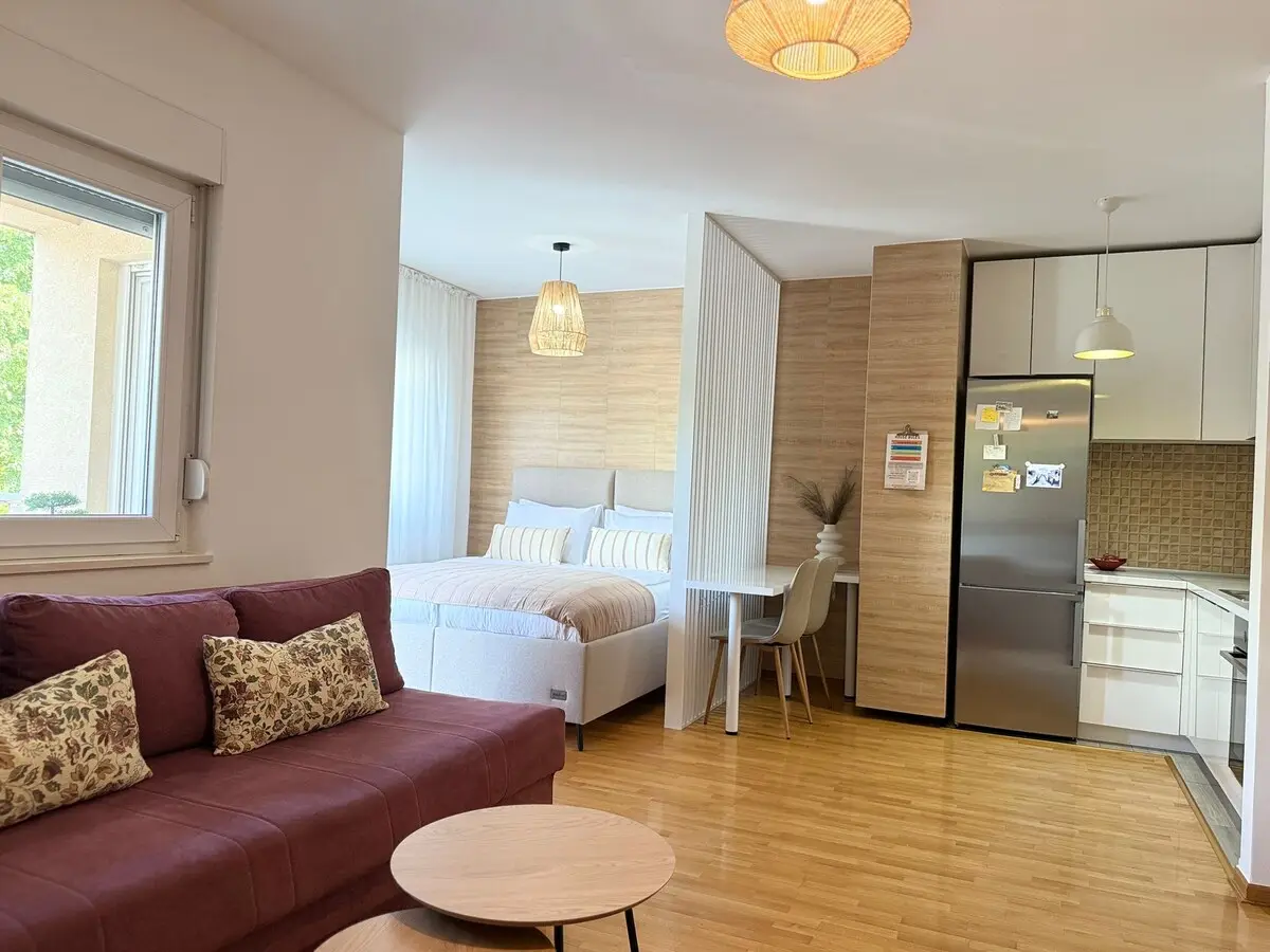 Merak - Two bedroom apartment + Free parking