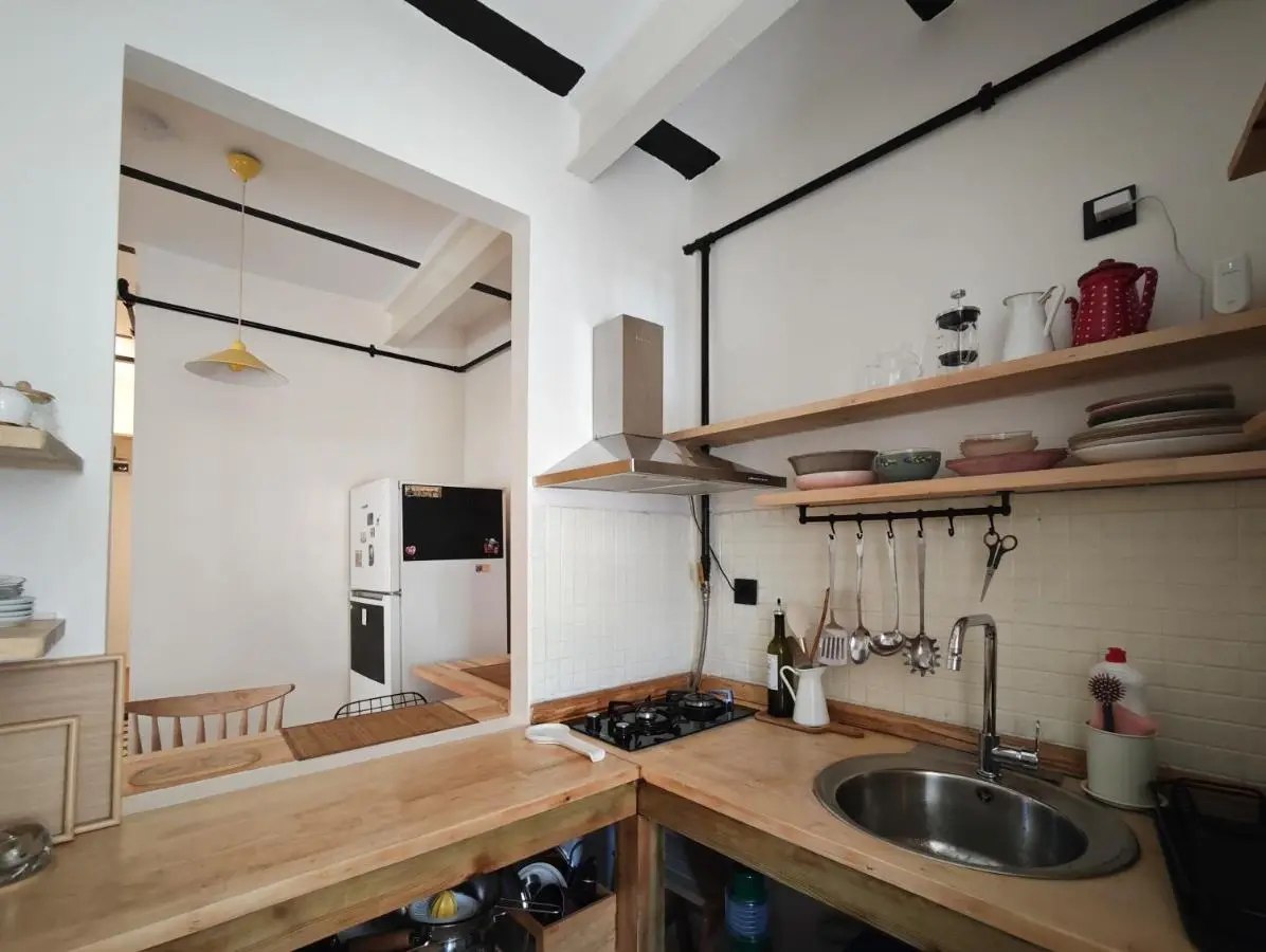 1910 Pera Apartment