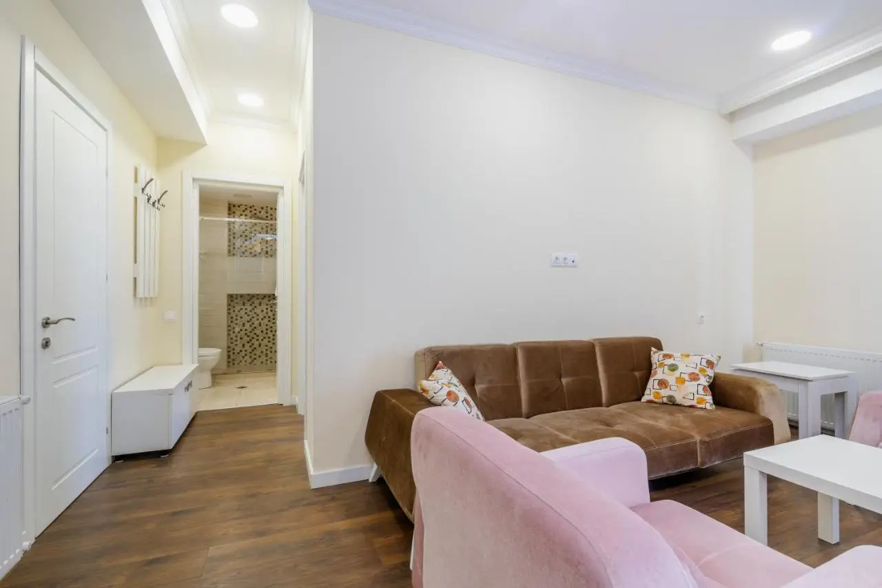 Kokhta Plaza Boutique Hotel