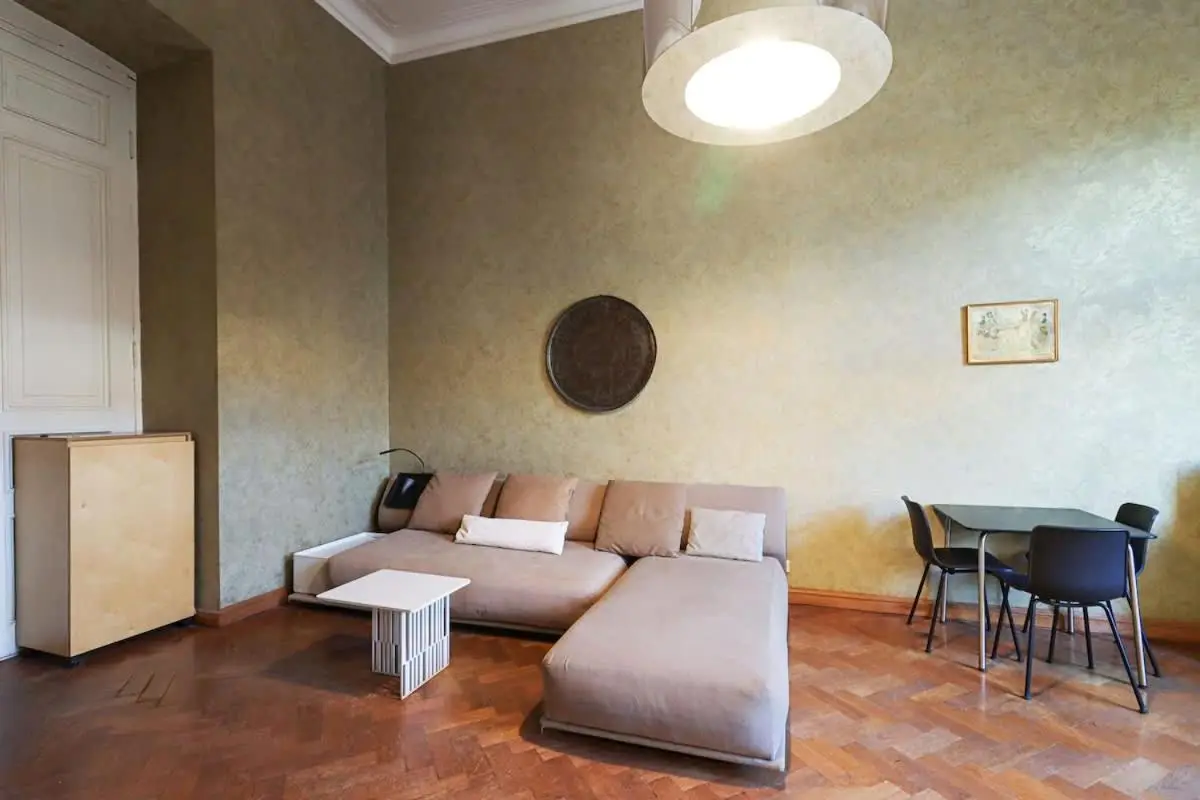 1-BR Apt in Central Tbilisi by Wehost