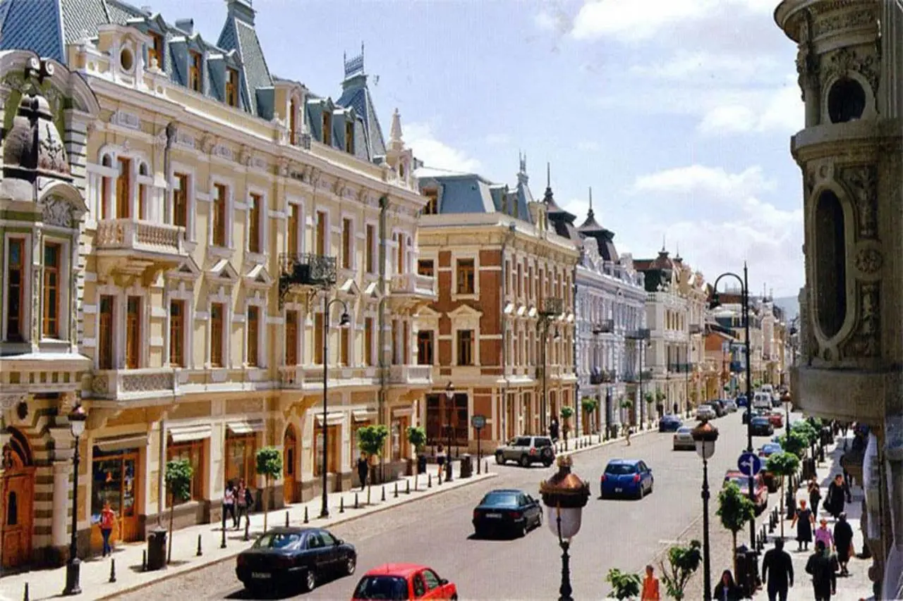 City Avenue Hotel
