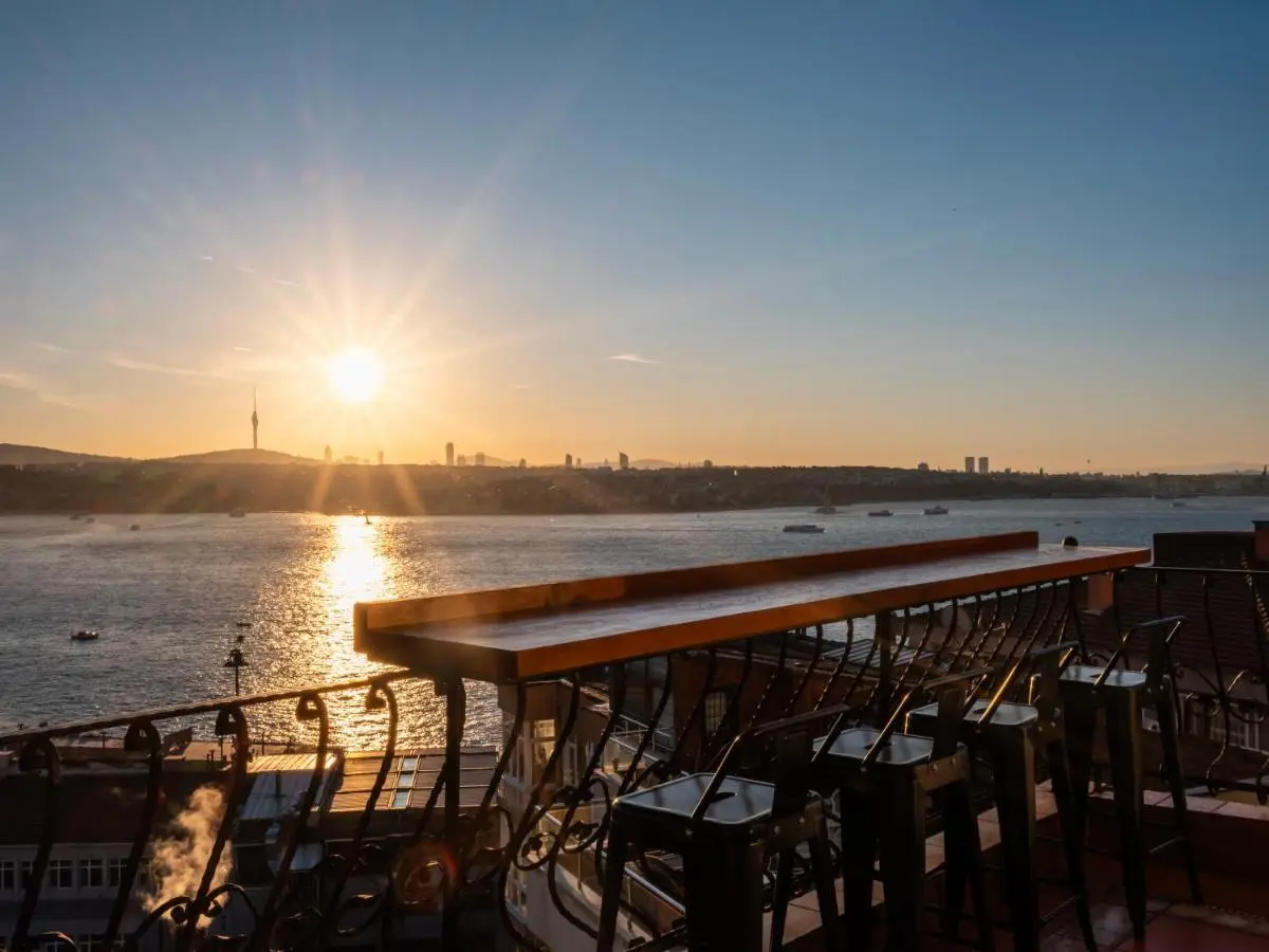 Stay Beyond The Bosphorus #3