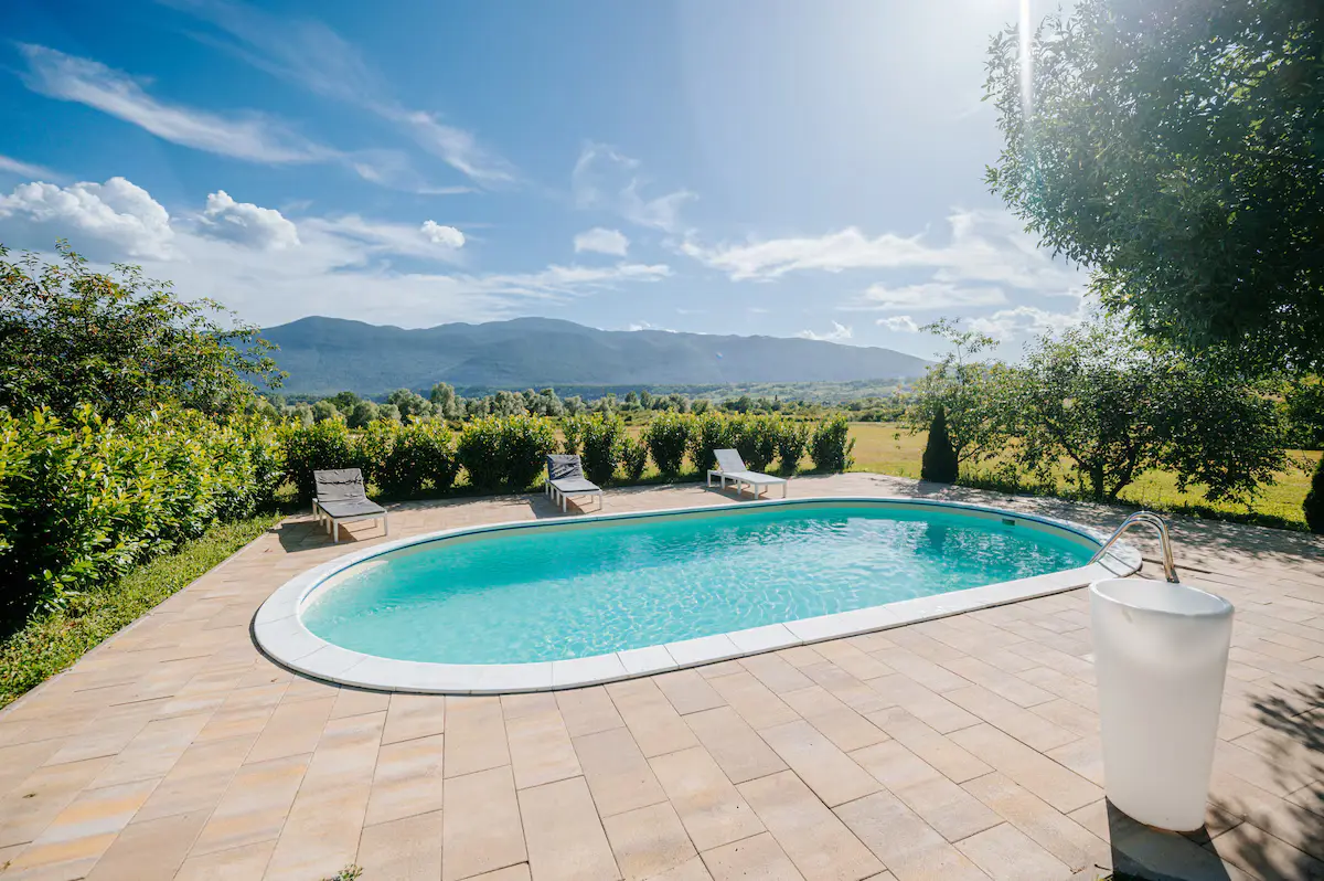 Pool House Voyage