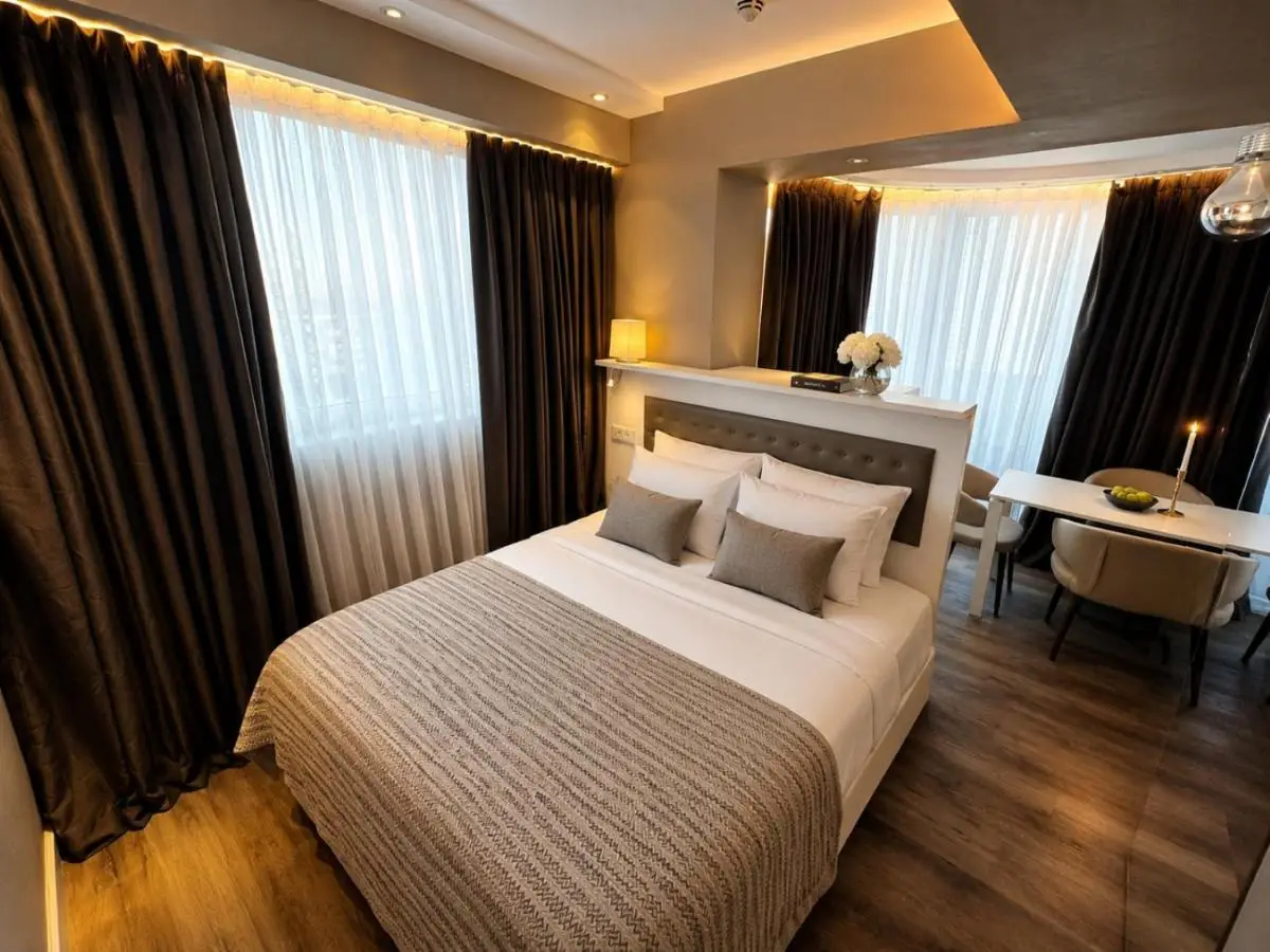 Alliance Palace Golden Sea View Aparthotel