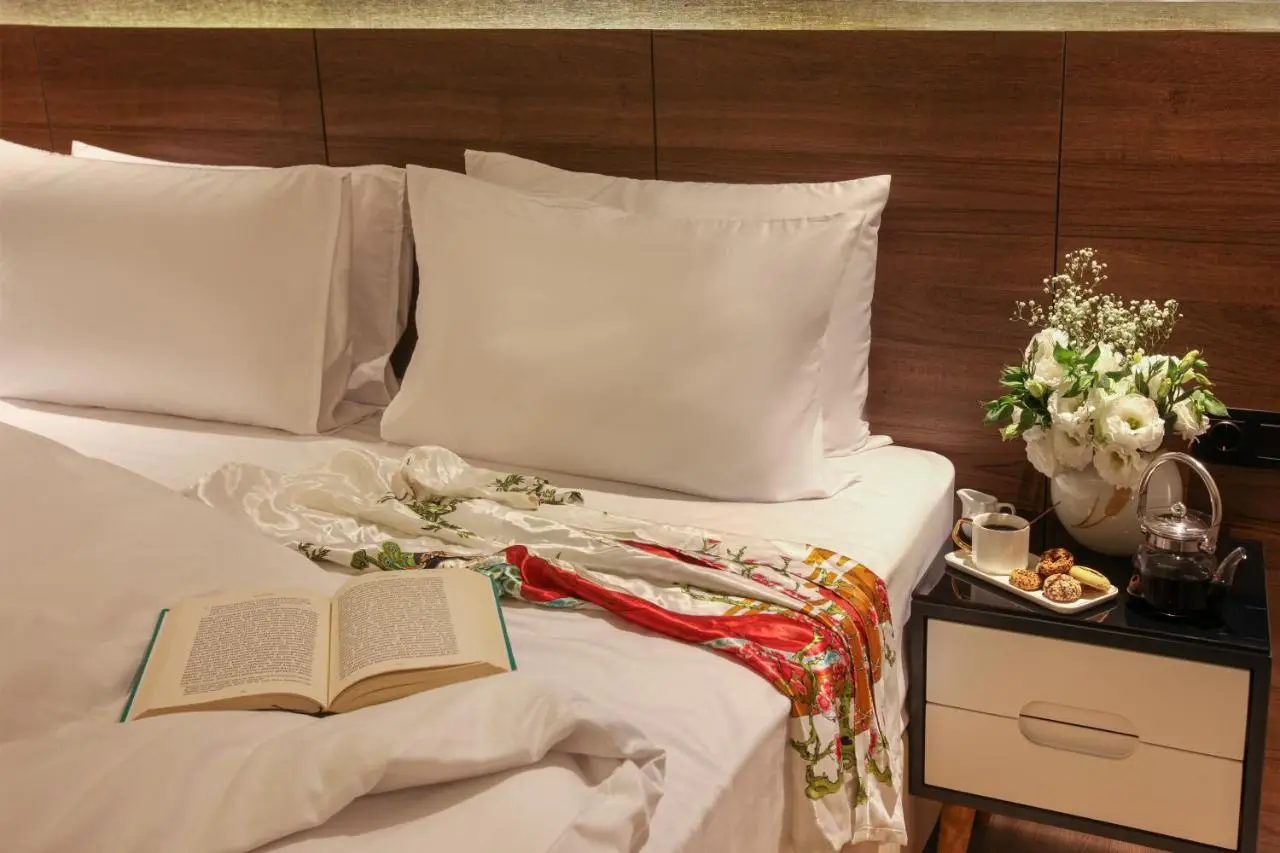 Dora Pera Hotel