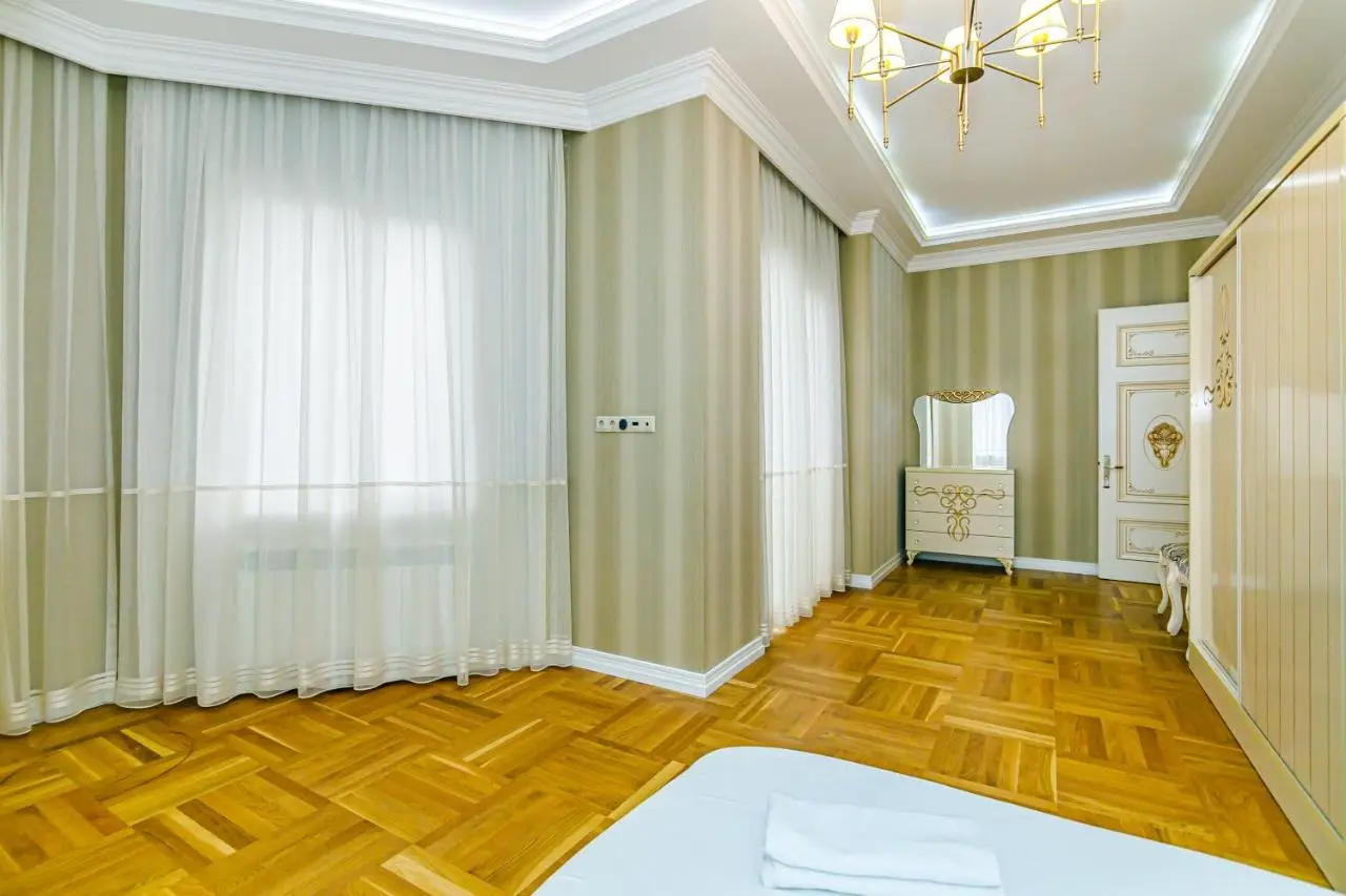 City Centre apartment on Nizami