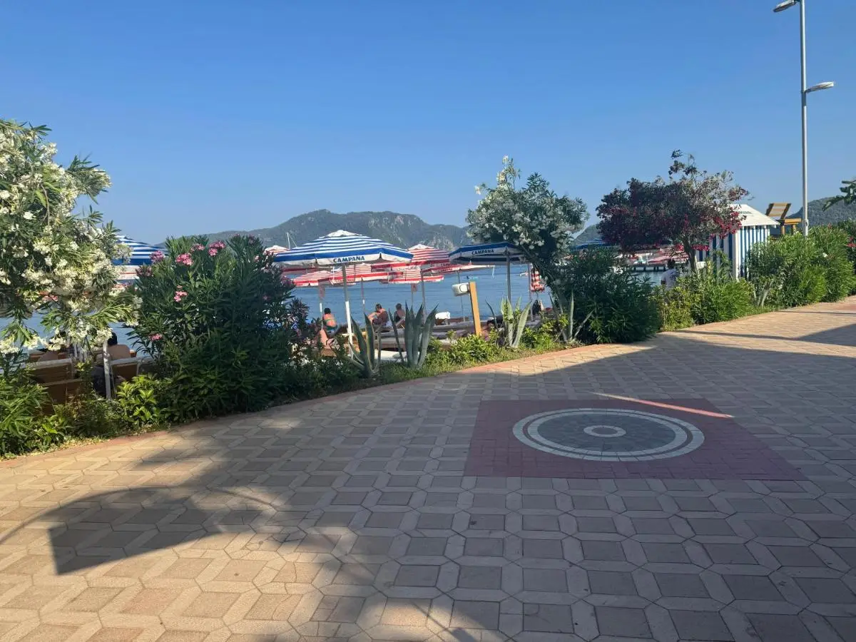 Beachwood Villas