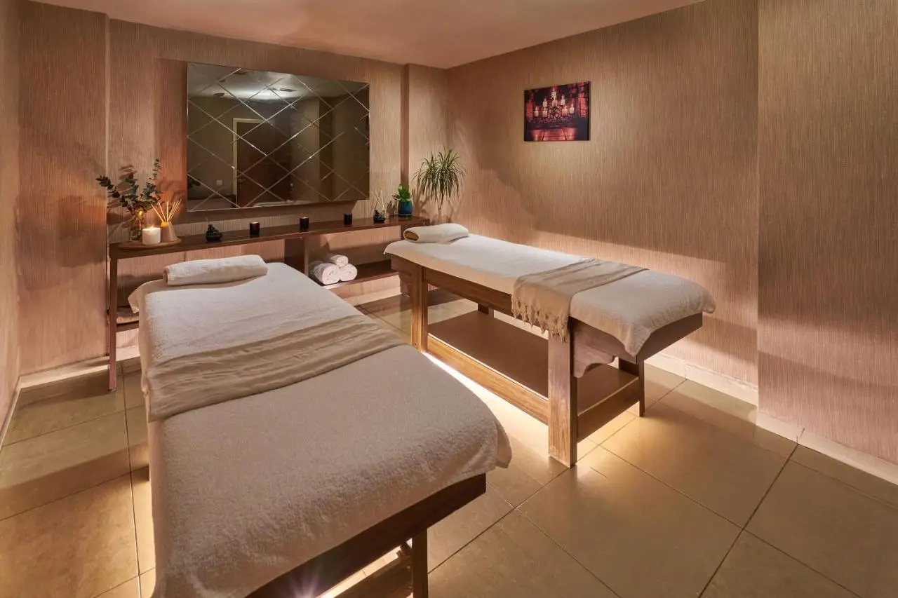 Atro Hotel