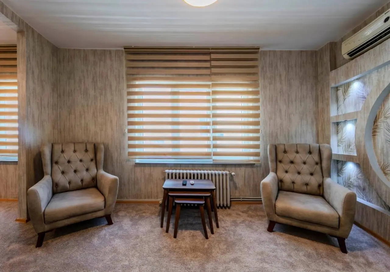 Palas Apartments