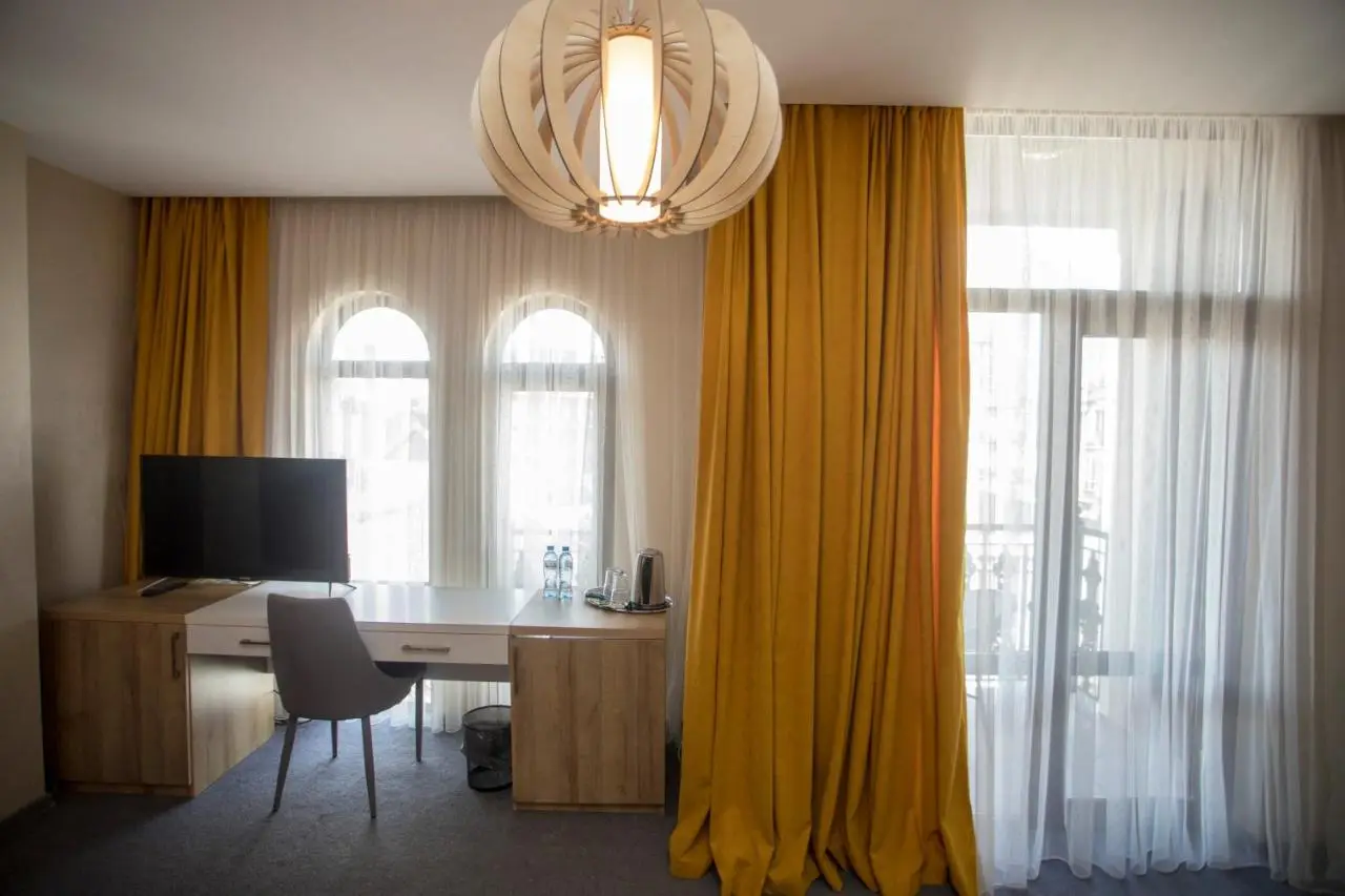 Hotel London