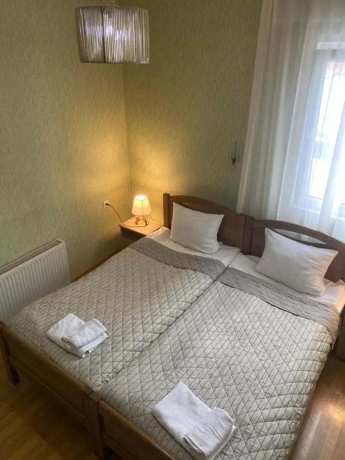 Hillside Guesthouse
