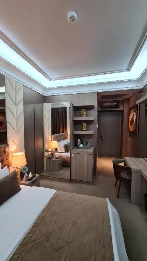 Home Boutique Hotel