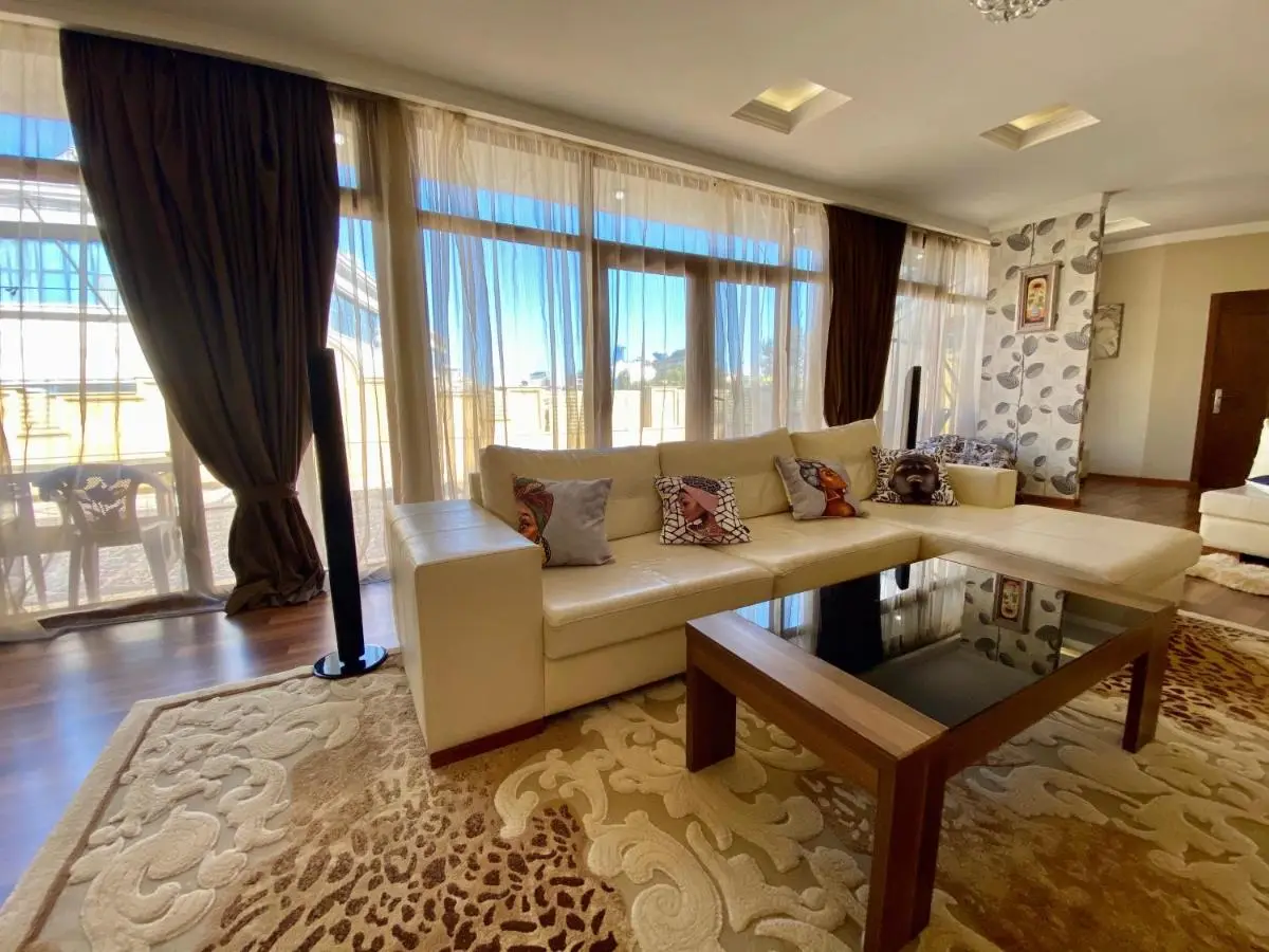 Luxury Apartment with Large Terrace & Park View on Nizami str