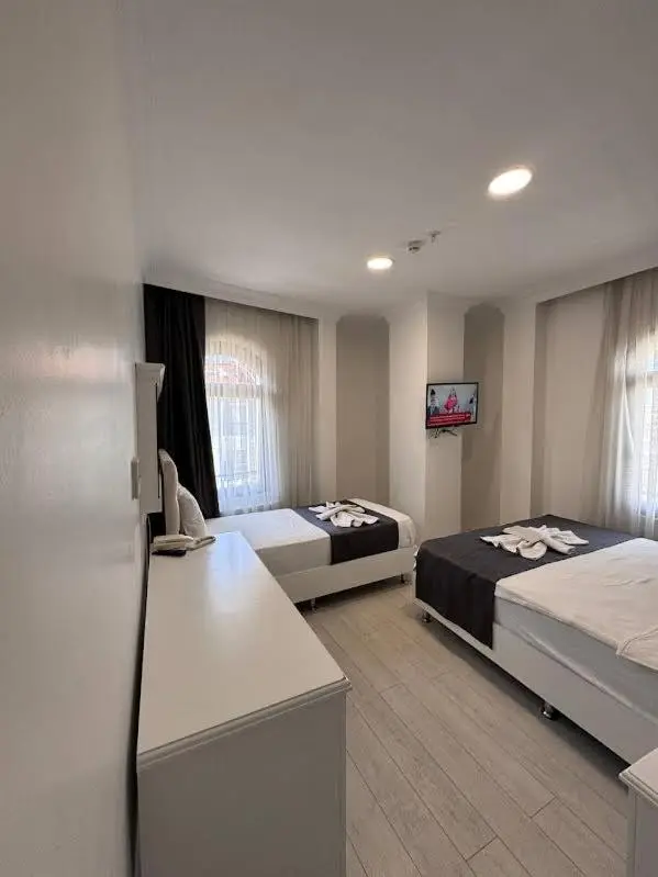 Ens Hotel
