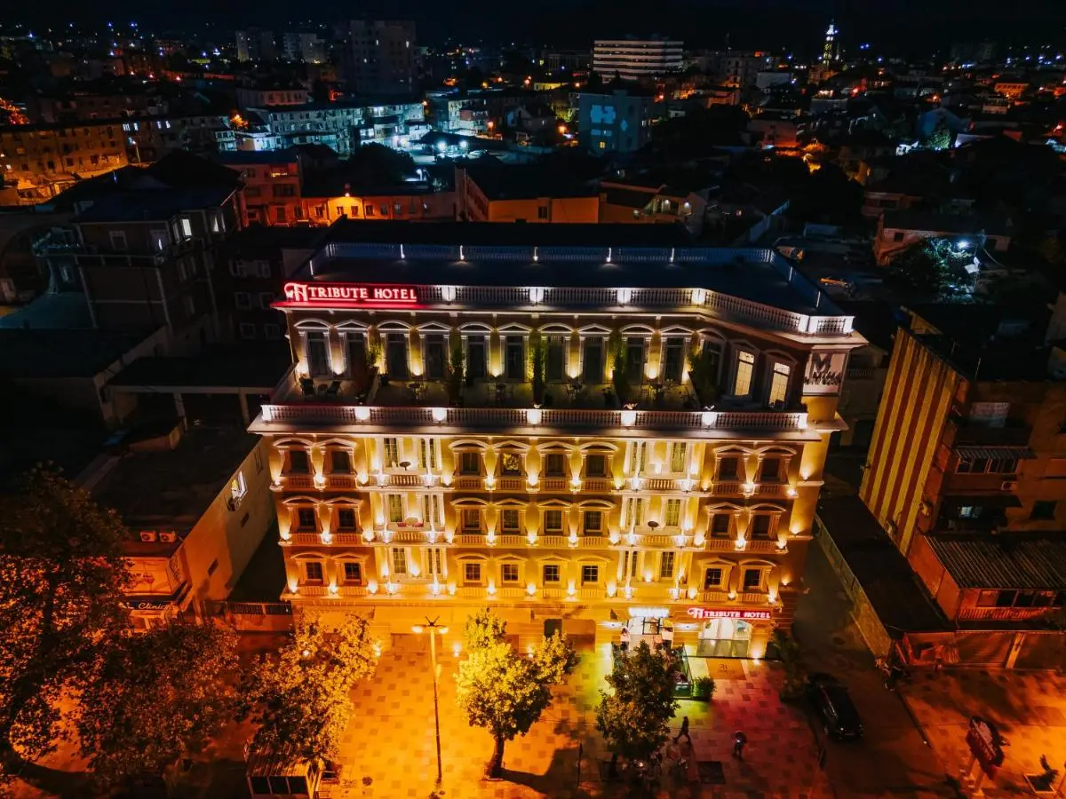 TRIBUTE Hotel