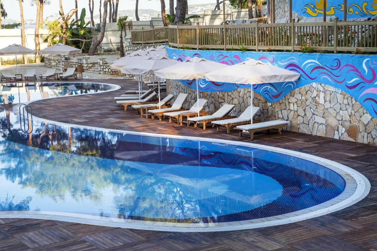 Wome Deluxe Hotel - Halal All Inclusive