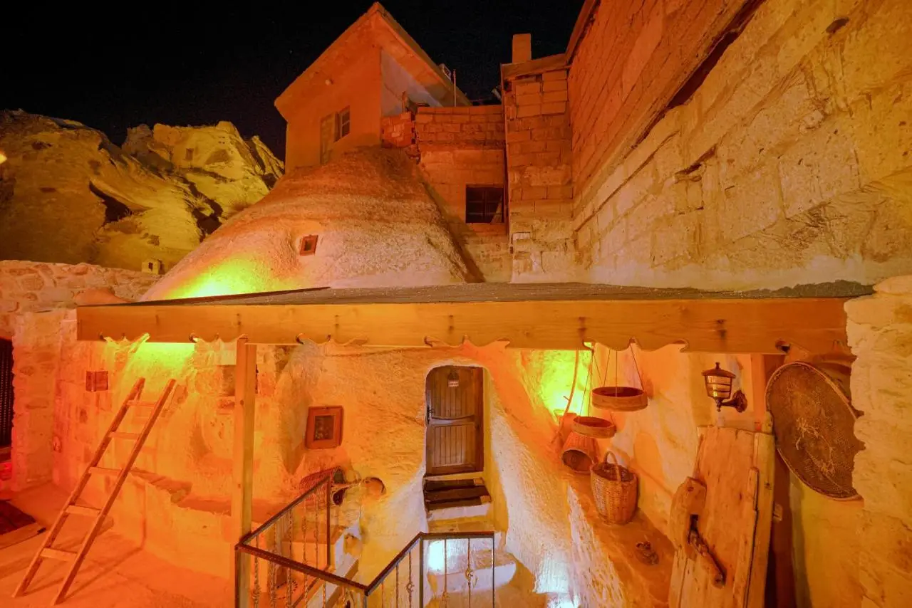 Babili Cappadocia Cave