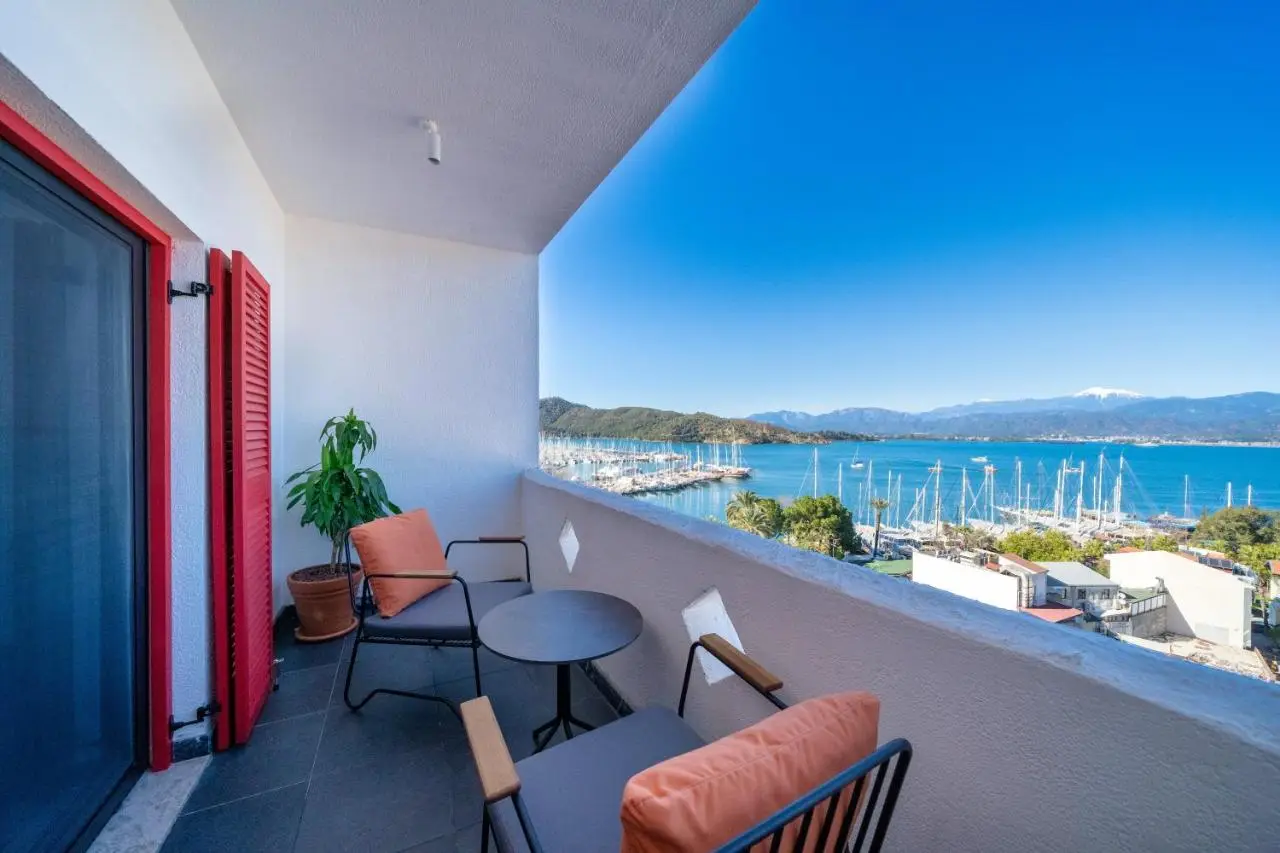 Reddoors Suites Sea View